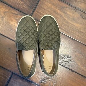 A new day women’s Quilted Olive Slip-On Loafers